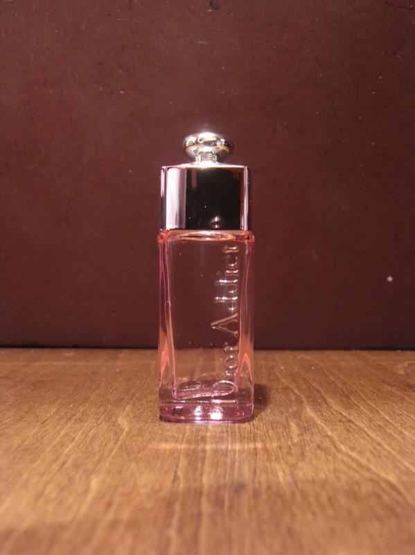 Christian Dior　Addict 2ヴィンテージ香水瓶、ミニチュア香水ボトル、ミニガラスボトル、サンプルガラス瓶　LCC 0257（2）