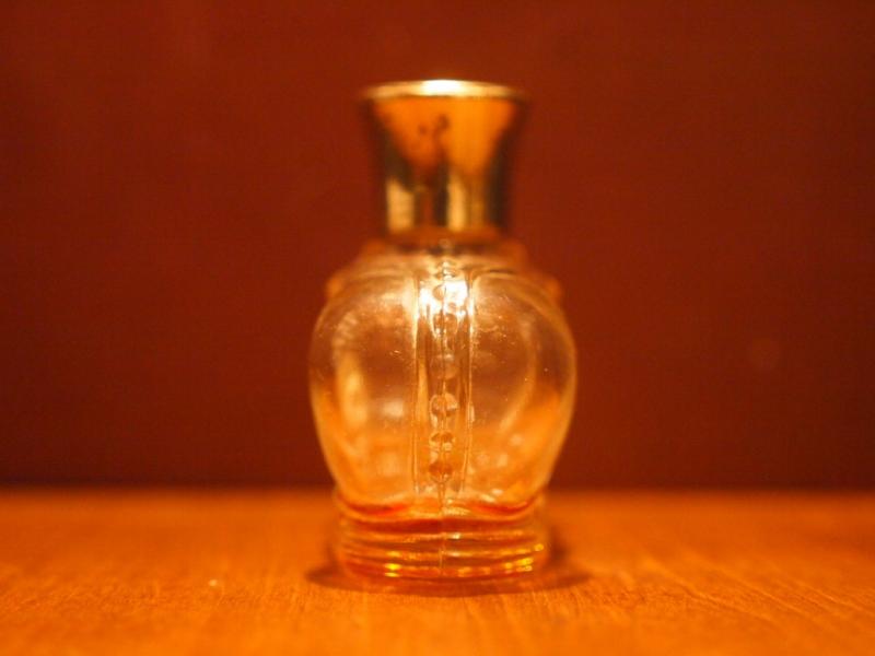 PRINCE MATCHABELLI Wind Songヴィンテージ王冠香水瓶、ミニチュア香水ボトル、ミニガラスボトル、サンプルガラス瓶　LCC 0906（2）
