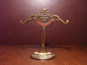 cross accessory display stand
