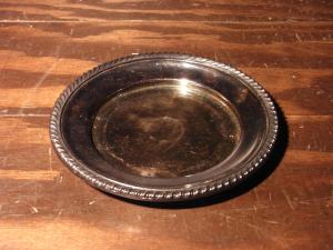 silver round tray