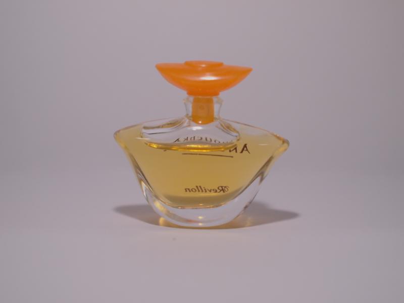 Revillon/Anouchka香水瓶、ミニチュア香水ボトル、ミニガラスボトル、サンプルガラス瓶　LCC 0115（4）
