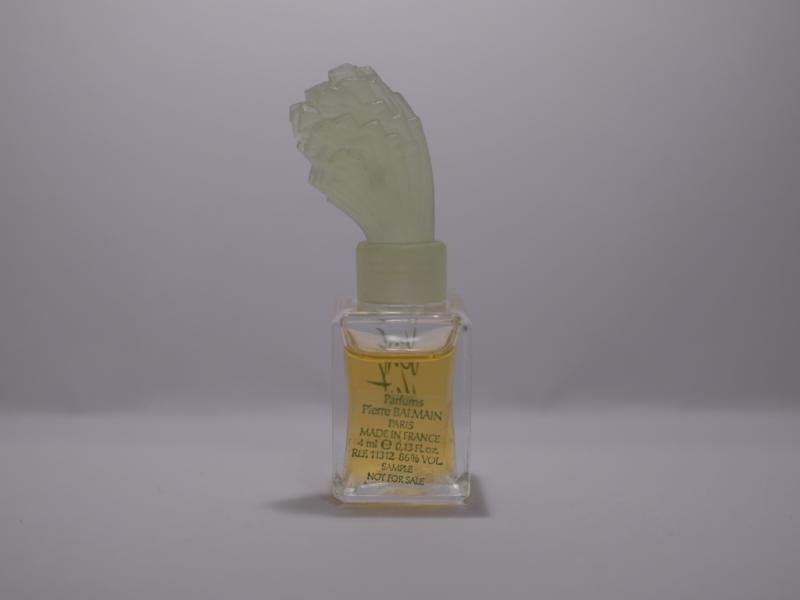 PIERRE BALMAIN/Vent Vert香水瓶、ミニチュア香水ボトル、ミニガラスボトル、サンプルガラス瓶　LCC 0132（4）