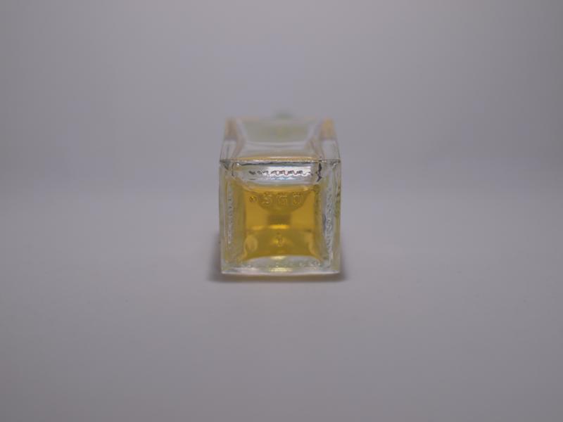 PIERRE BALMAIN/Vent Vert香水瓶、ミニチュア香水ボトル、ミニガラスボトル、サンプルガラス瓶　LCC 0132（5）
