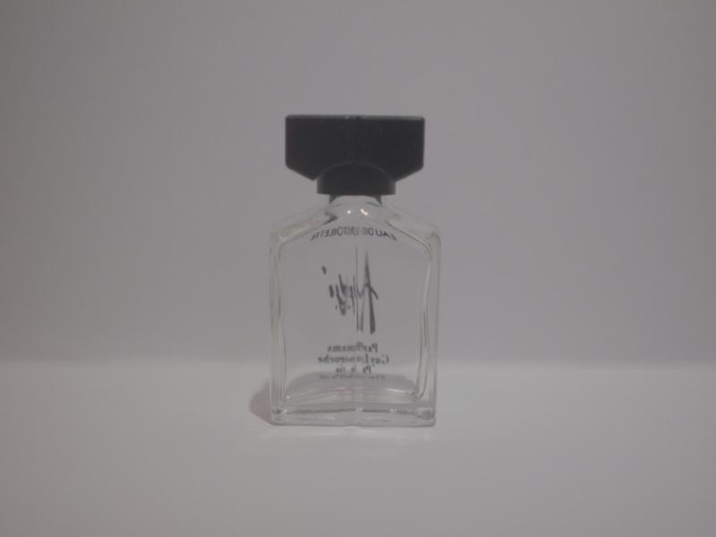 Guy Laroche/FIDJI香水瓶、ミニチュア香水ボトル、ミニガラスボトル、サンプルガラス瓶　LCC 0221（4）