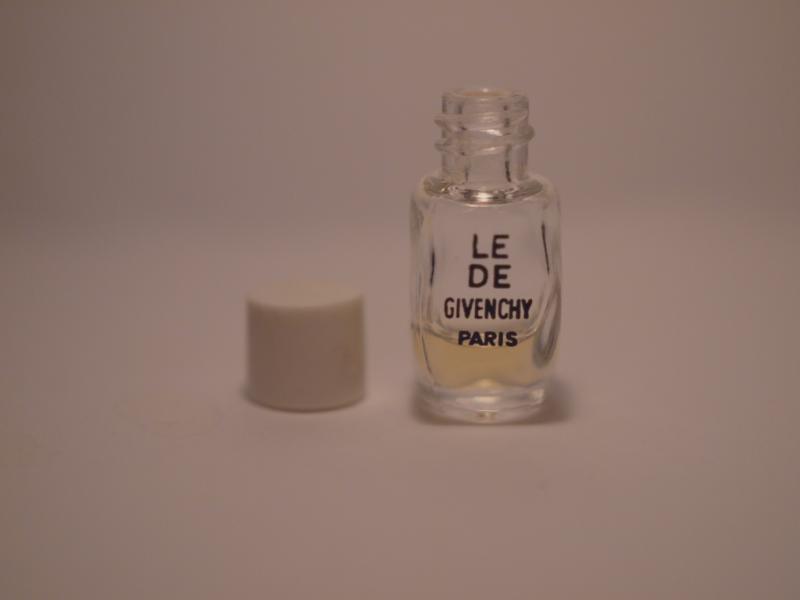 GIVENCHY/LE DE GIVENCHY香水瓶、ミニチュア香水ボトル、ミニガラスボトル、香水ガラス瓶　LCC 0222（6）