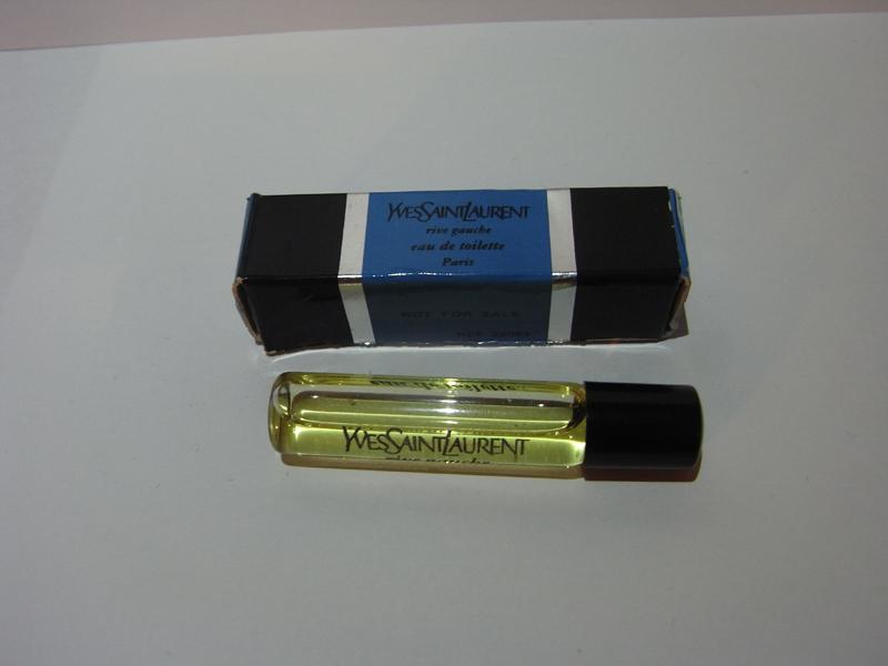 French glass perfume bottle(箱付)