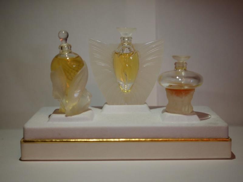 French glass perfume bottle SET(ケース付き)