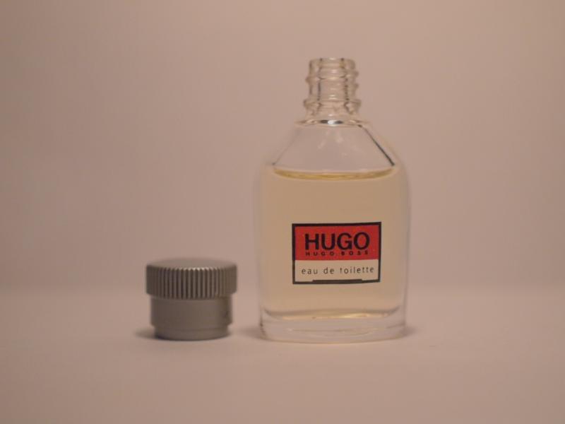 HUGO BOSS/HUGO香水瓶、ミニチュア香水ボトル、ミニガラスボトル、サンプルガラス瓶　LCC 0320（6）