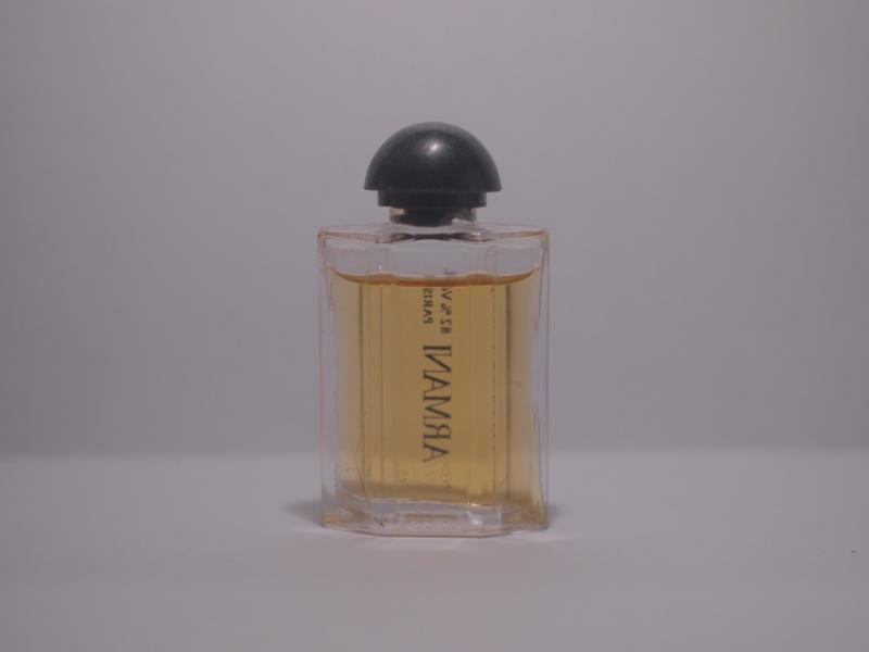 GIORGIO ARMANI/ARMANI香水瓶、ミニチュア香水ボトル、ミニガラスボトル、サンプルガラス瓶　LCC 0338（4）