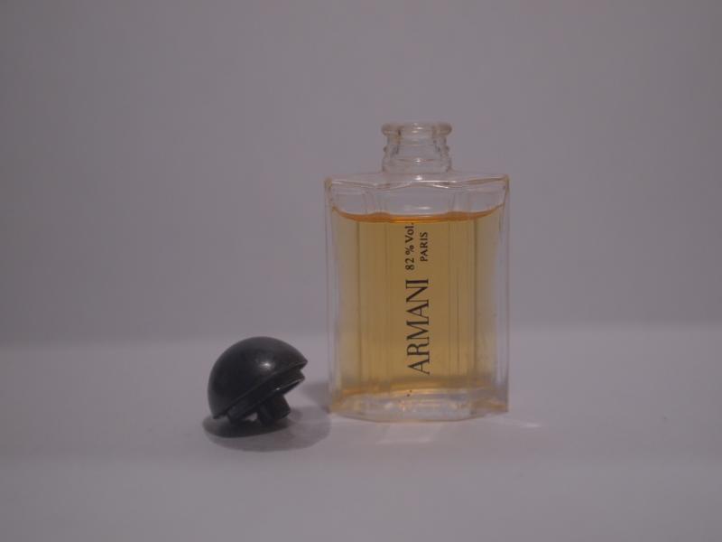 GIORGIO ARMANI/ARMANI香水瓶、ミニチュア香水ボトル、ミニガラスボトル、サンプルガラス瓶　LCC 0338（6）