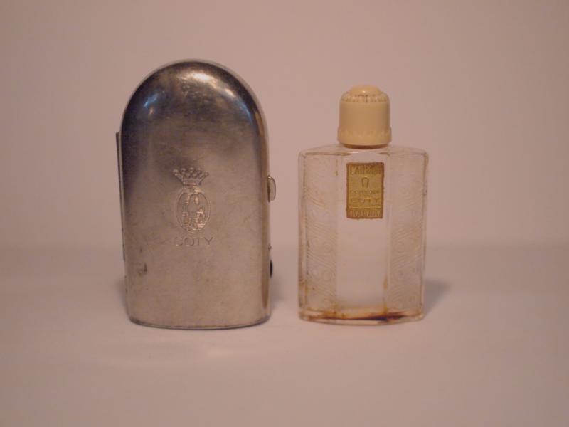COTY/L'AIMANT香水瓶、ミニチュア香水ボトル、ミニガラスボトル、サンプルガラス瓶　LCC 0345（2）