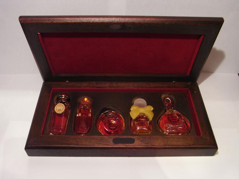 French glass perfume bottle SET