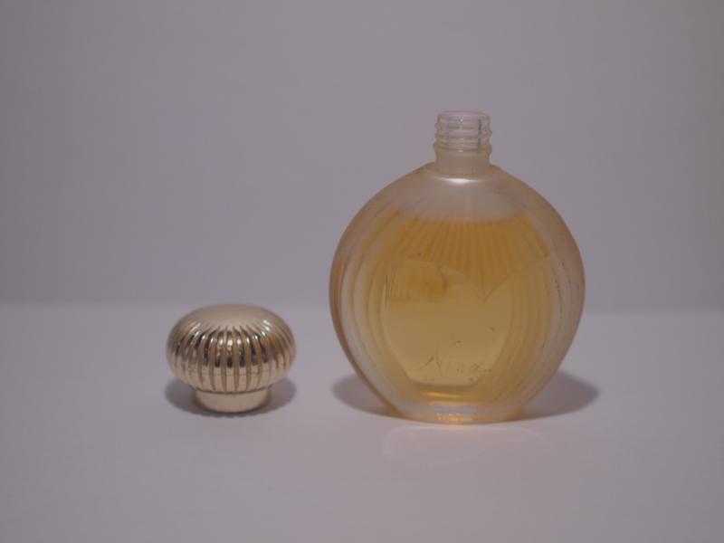 NINA RICCI/NINA香水瓶、ミニチュア香水ボトル、ミニガラスボトル、サンプルガラス瓶　LCC 0372（6）