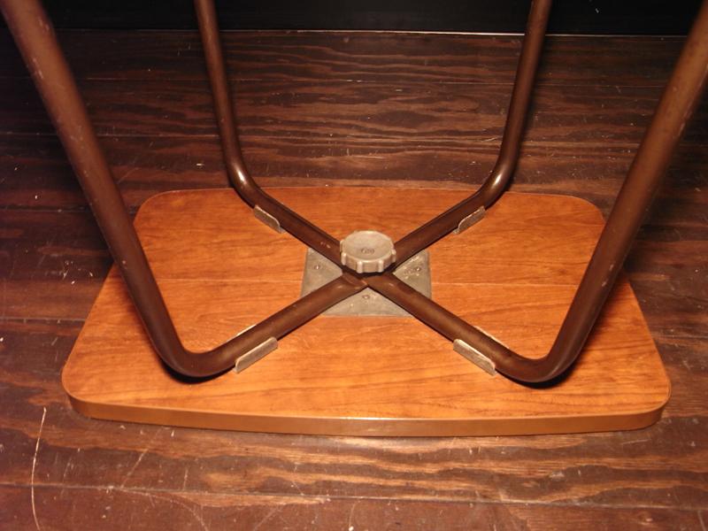 アンティークサイドテーブル、レトロテーブル　LCM 5221（4）