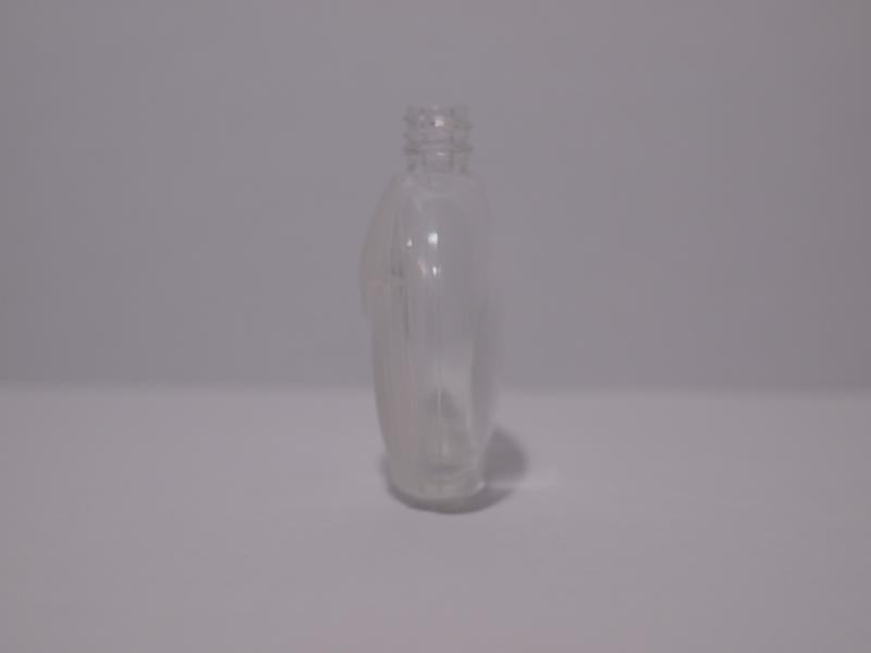 NINA RICCI/NINA香水瓶、ミニチュア香水ボトル、ミニガラスボトル、サンプルガラス瓶　LCC 0447（3）