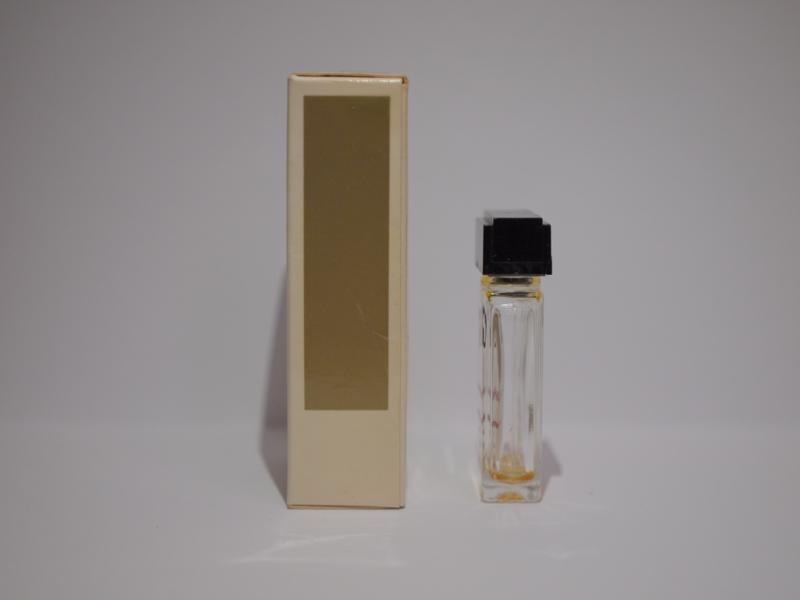 Paco Rabanne/Eau de Metal香水瓶、ミニチュア香水ボトル、ミニガラスボトル、サンプルガラス瓶　LCC 0541（2）