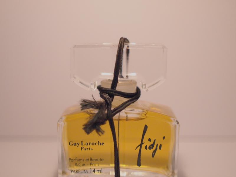 Guy Laroche/FIDJI香水瓶、ミニチュア香水ボトル、ミニガラスボトル、サンプルガラス瓶　LCC 0591（6）