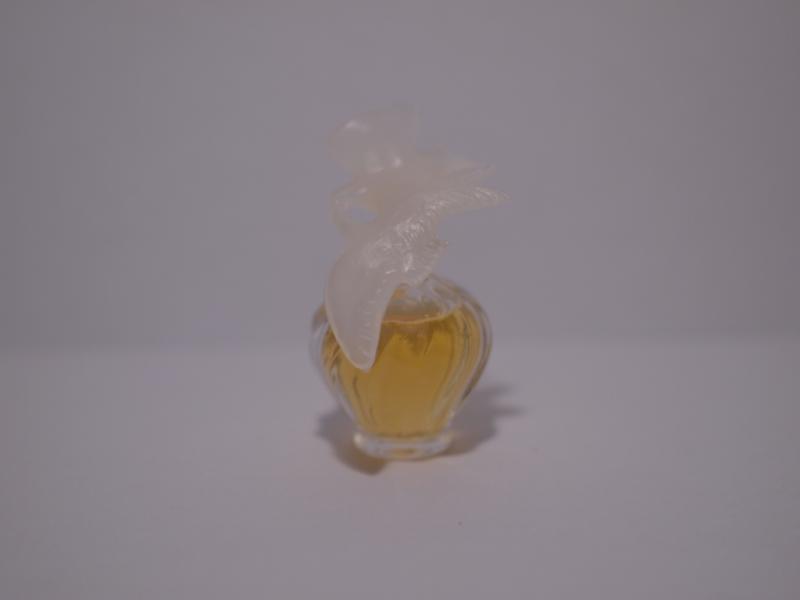 NINA RICCI/L’Air de Temps香水瓶、ミニチュア香水ボトル、ミニガラスボトル、サンプルガラス瓶　LCC 0607（2）