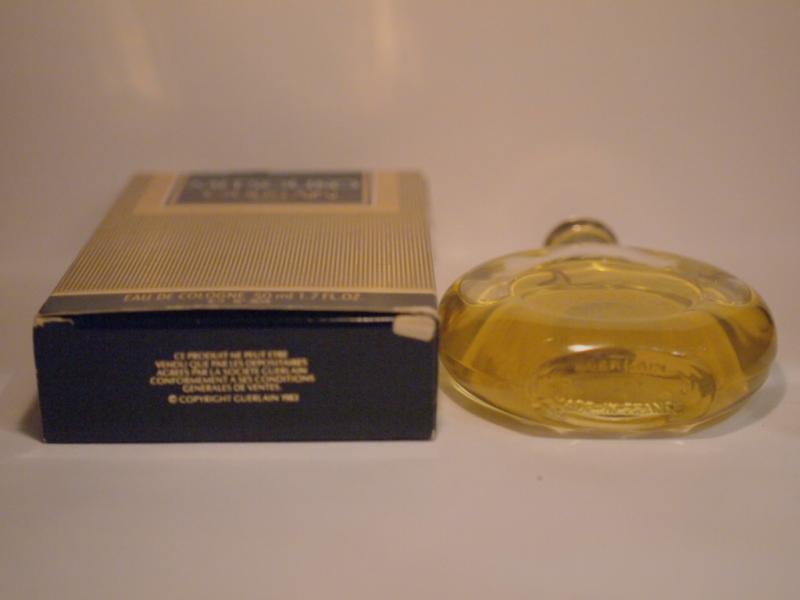 Guerlain/Mitsouko香水瓶、ミニチュア香水ボトル、ミニガラスボトル、サンプルガラス瓶 LCC 0633(4)
