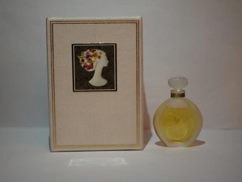 French glass perfume bottle（箱付）