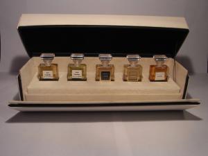 French glass perfume bottle SET（外箱付）