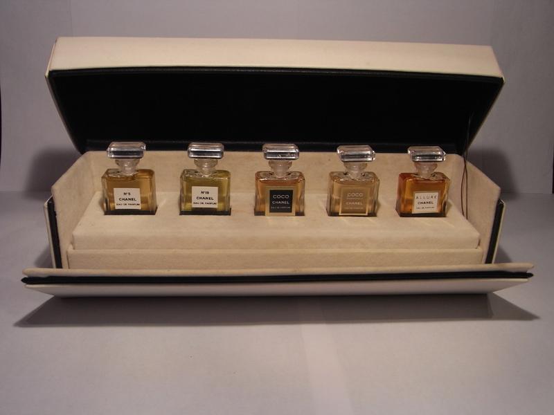 French glass perfume bottle SET(外箱付)