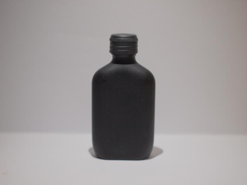 Calvin Klein/CK be香水瓶、ミニチュア香水ボトル、ミニガラスボトル、サンプルガラス瓶　LCC 0694（4）