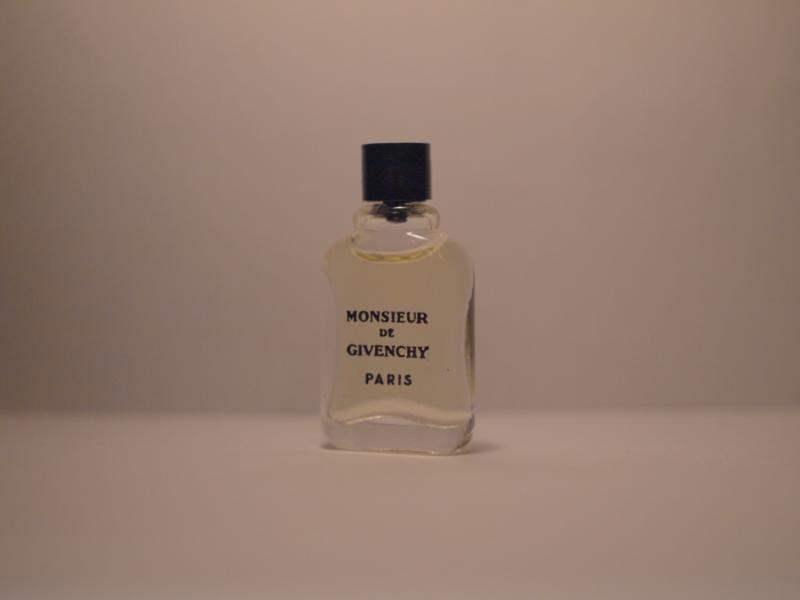 Givenchy/Monsieur de Givenchy香水瓶、ミニチュア香水ボトル、ミニガラスボトル、サンプルガラス瓶　LCC 0719（2）