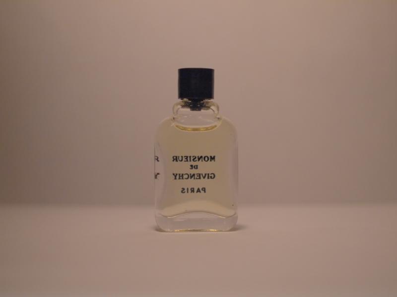 Givenchy/Monsieur de Givenchy香水瓶、ミニチュア香水ボトル、ミニガラスボトル、サンプルガラス瓶　LCC 0719（4）