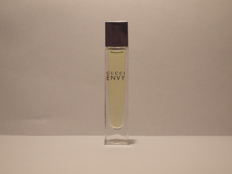 GUCCI/ENVY香水瓶、ミニチュア香水ボトル、ミニガラスボトル、サンプルガラス瓶　LCC 0766（1）