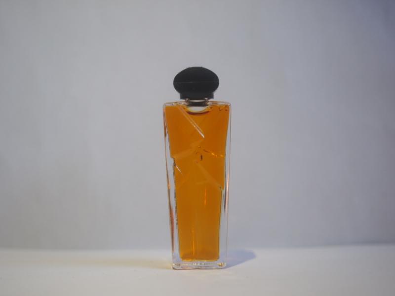 Guy Laroche/CLANDESTINE香水瓶、ミニチュア香水ボトル、ミニガラスボトル、香水ガラス瓶　LCC 0814（1）