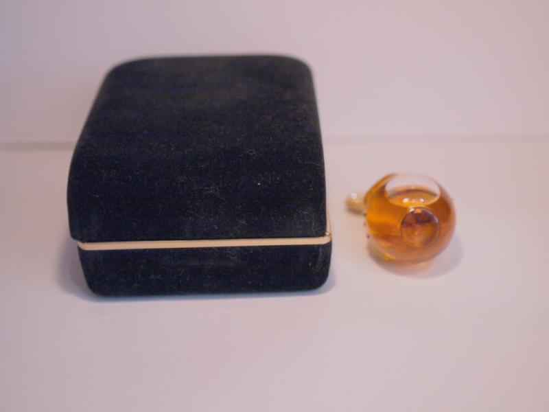 Elizabeth Taylor/White Diamondsヴィンテージ香水瓶、ミニチュア香水ボトル、ミニガラスボトル、サンプルガラス瓶 LCC 0853(4)