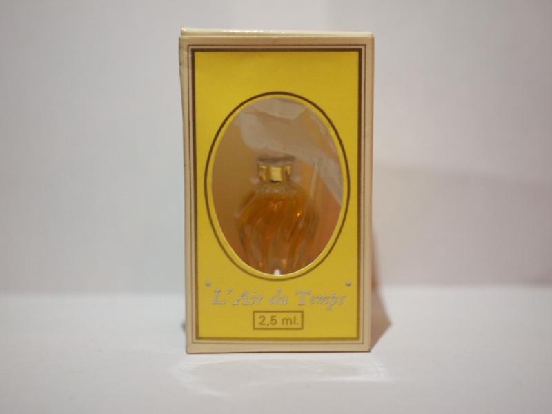 NINA RICCI/L'Air du Temps香水瓶、ミニチュア香水ボトル、ミニガラスボトル、香水ガラス瓶 LCC 0857(7)