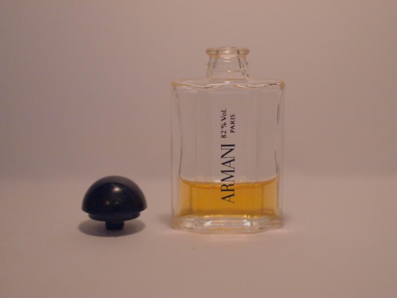 GIORGIO ARMANI/ARMANI香水瓶、ミニチュア香水ボトル、ミニガラスボトル、香水ガラス瓶　LCC 0883（6）