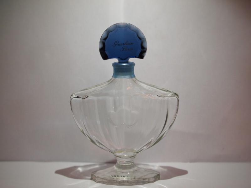 French glass perfume bottle(FACTICE)