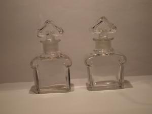 French glass perfume bottle（2点あり！）