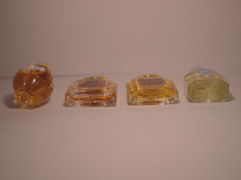 JEAN PATOU/LE COFFRET 4 MINIATURES香水瓶、ミニチュア香水ボトル、ミニガラスボトル、香水ガラス瓶　LCC 0979（4）