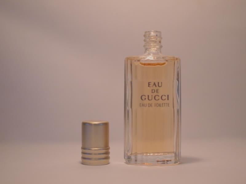 Gucci/Eau de Gucci香水瓶、ミニチュア香水ボトル、ミニガラスボトル、香水ガラス瓶　LCC 1036（6）