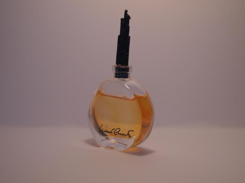 CERRUTI/NINO CERUTTI香水瓶、ミニチュア香水ボトル、ミニガラスボトル、サンプルガラス瓶　LCC 1048（2）