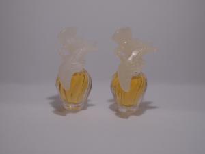 French glass perfume bottle（2点あり！）