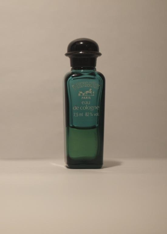 HERMES/eau de cologne香水瓶、ミニチュア香水ボトル、ミニガラスボトル、香水ガラス瓶　LCM 4570（1）