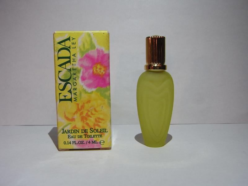 French glass perfume bottle(箱付き)