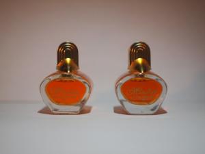 French glass perfume bottle（2点あり！）