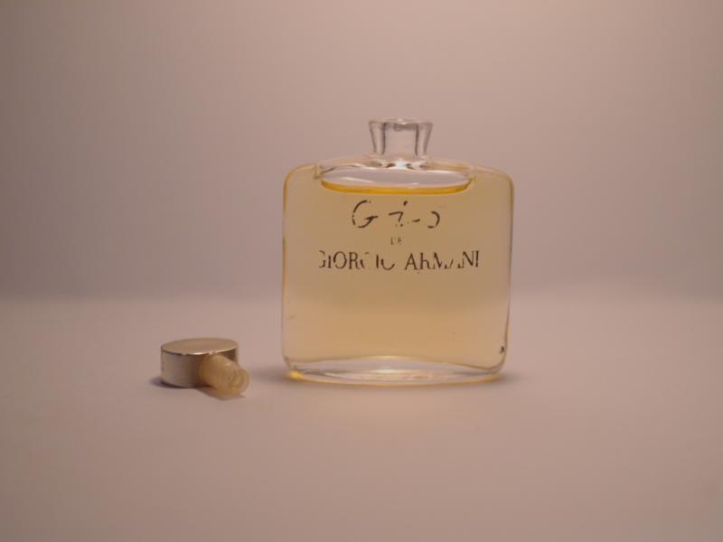 Giorgio Armani/Giò香水瓶、ミニチュア香水ボトル、ミニガラスボトル、香水ガラス瓶　LCM 4660（6）