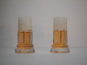 French glass perfume bottle（2点あり！）