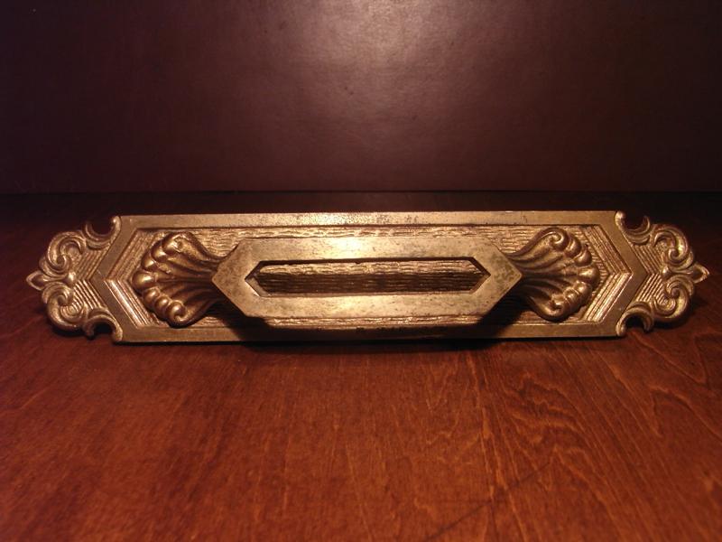 アンティーク真鍮製ハンドル　取っ手　家具パーツ　LCM 4822（2）