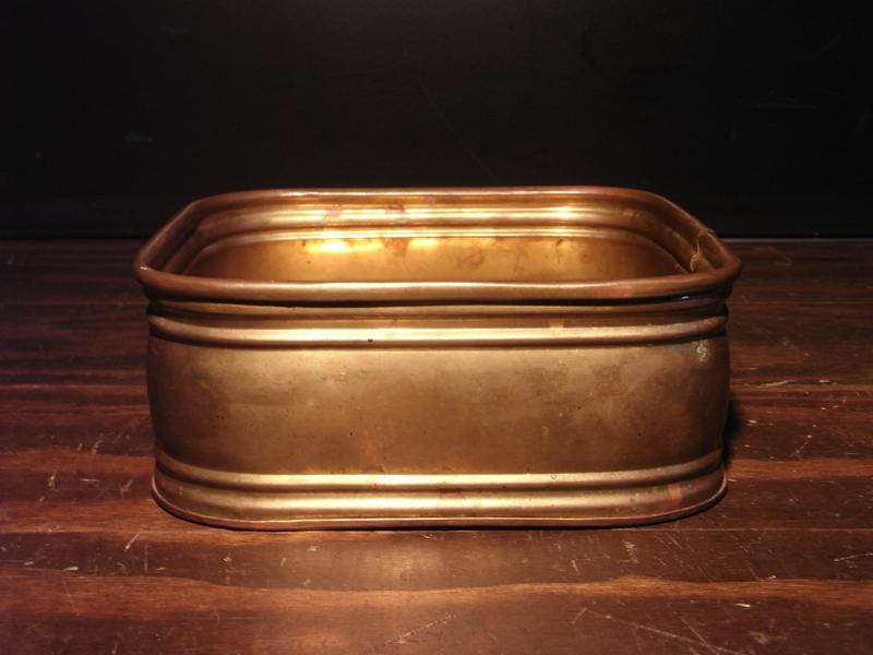 Italian brass can