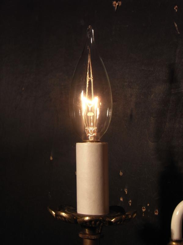フランス製真鍮ブラケット、壁ブラケット照明、ホワイトウォールランプ、ライト　LCB 0491（4）