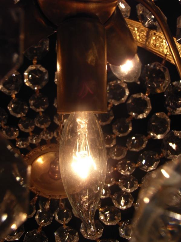 フランス製小型真鍮シャンデリア（エンパイア洋梨型クリスタルガラスビーズシャンデリア）インテリア照明　LCH 1103（3）