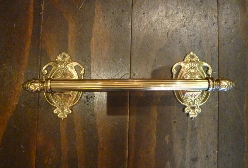 Brass towel hanger gold